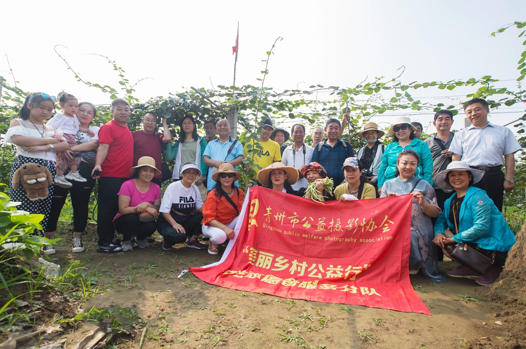 合影-刘来友.jpg